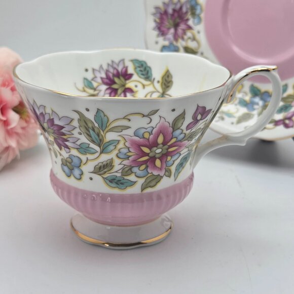 Vintage Royal Albert Pink and Floral Jacobean Tea Cup and Saucer Set - Picture 6 of 12